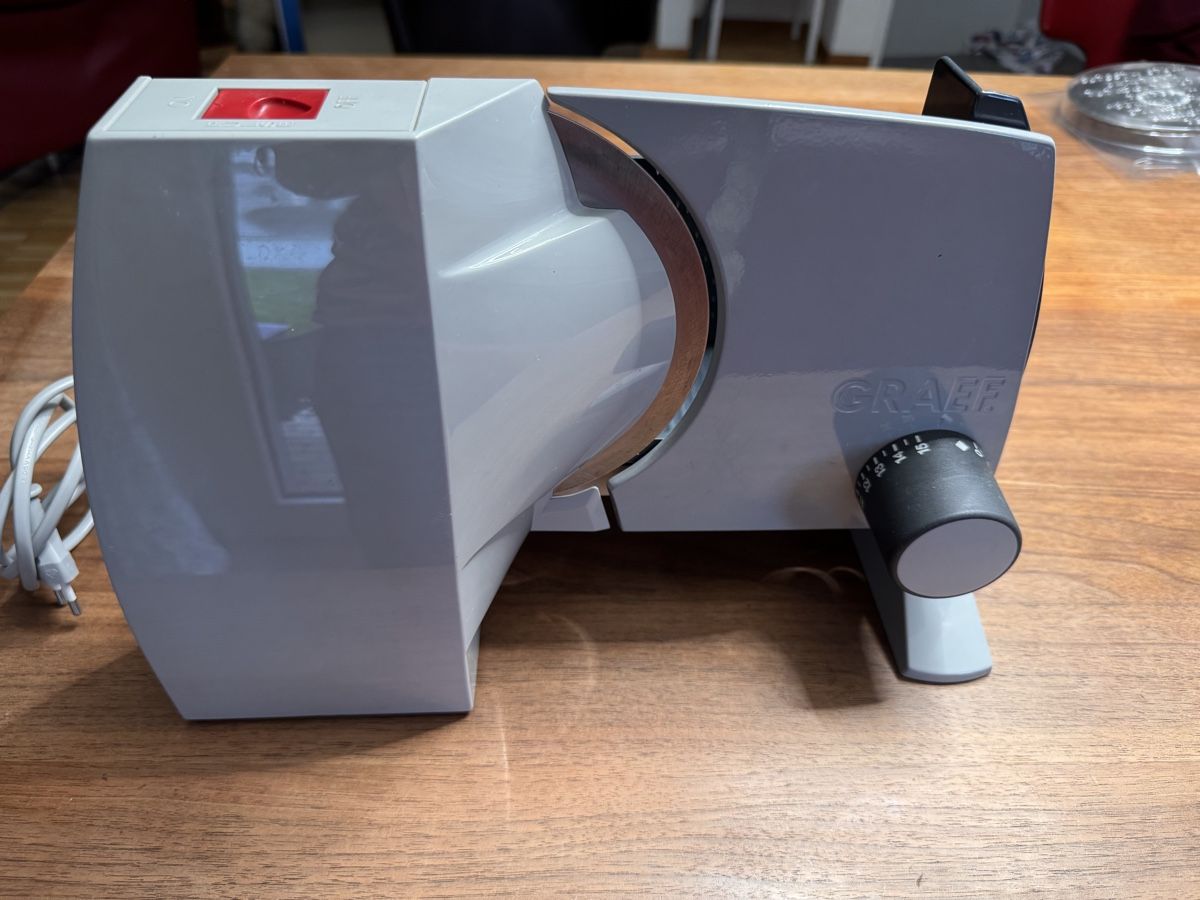 Graef Elettrodomestici da cucina: Graef Universal Slicer Economic Model, grey, used condition – Usato da Kilchberg ZH venduto da ideferrari 1