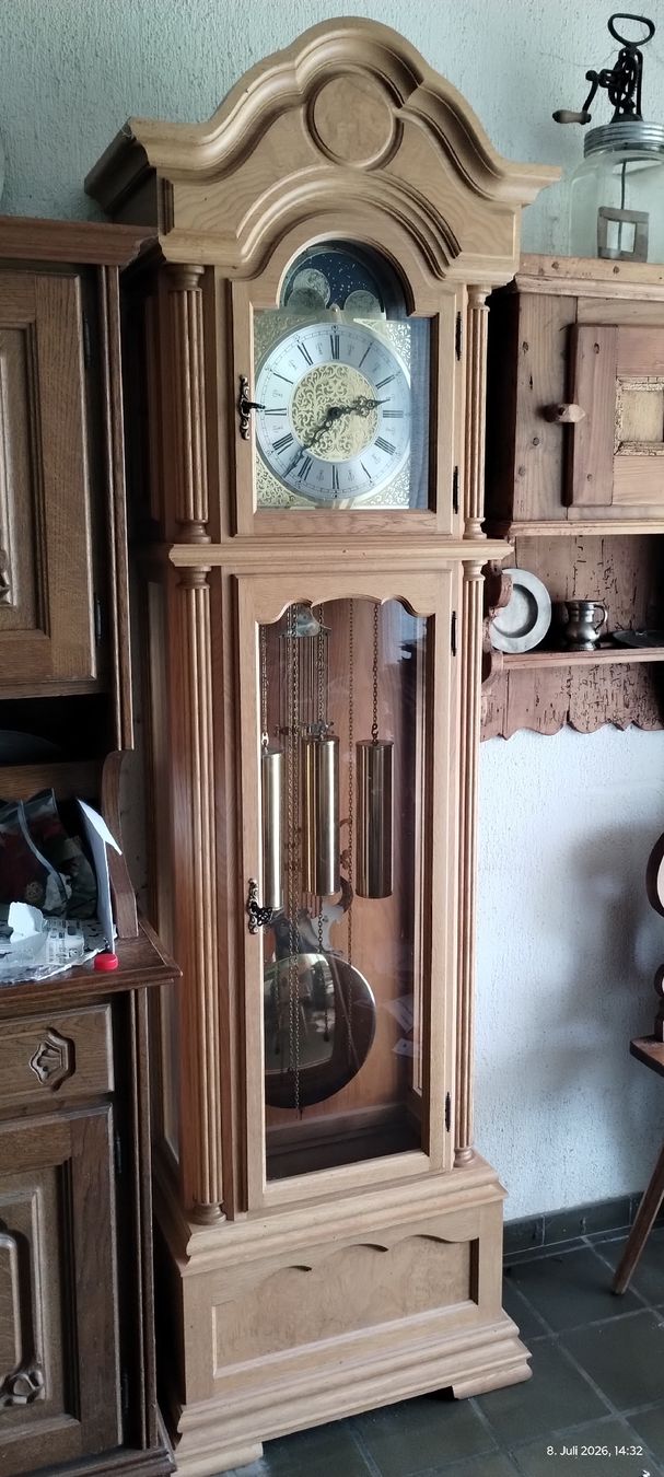 Orologi da terra & Orologi da parete: Standuhr Hermle, mit Mondfase, Bigben Klang – Usato da Wil ZH venduto da deurchig