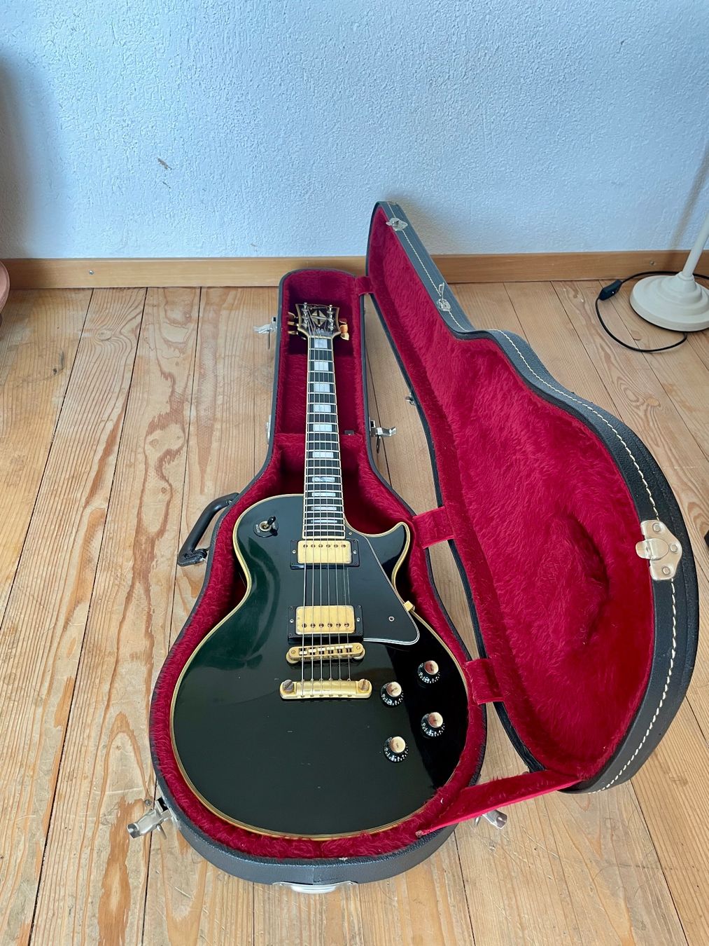 Gibson Strumenti musicali: 1976 Gibson Les Paul Custom Ebony "Black Beauty" – Usato da Günsberg venduto da ildierfdivad 1