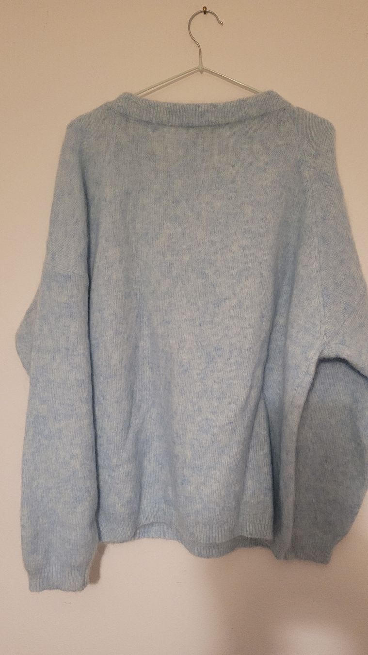 Acne Studios Maglioni & Felpe: Damen Pullover von Acne Studio Gr.L. – Nuovo e nell'imballaggio originale da Aarau venduto da Abwooli 3
