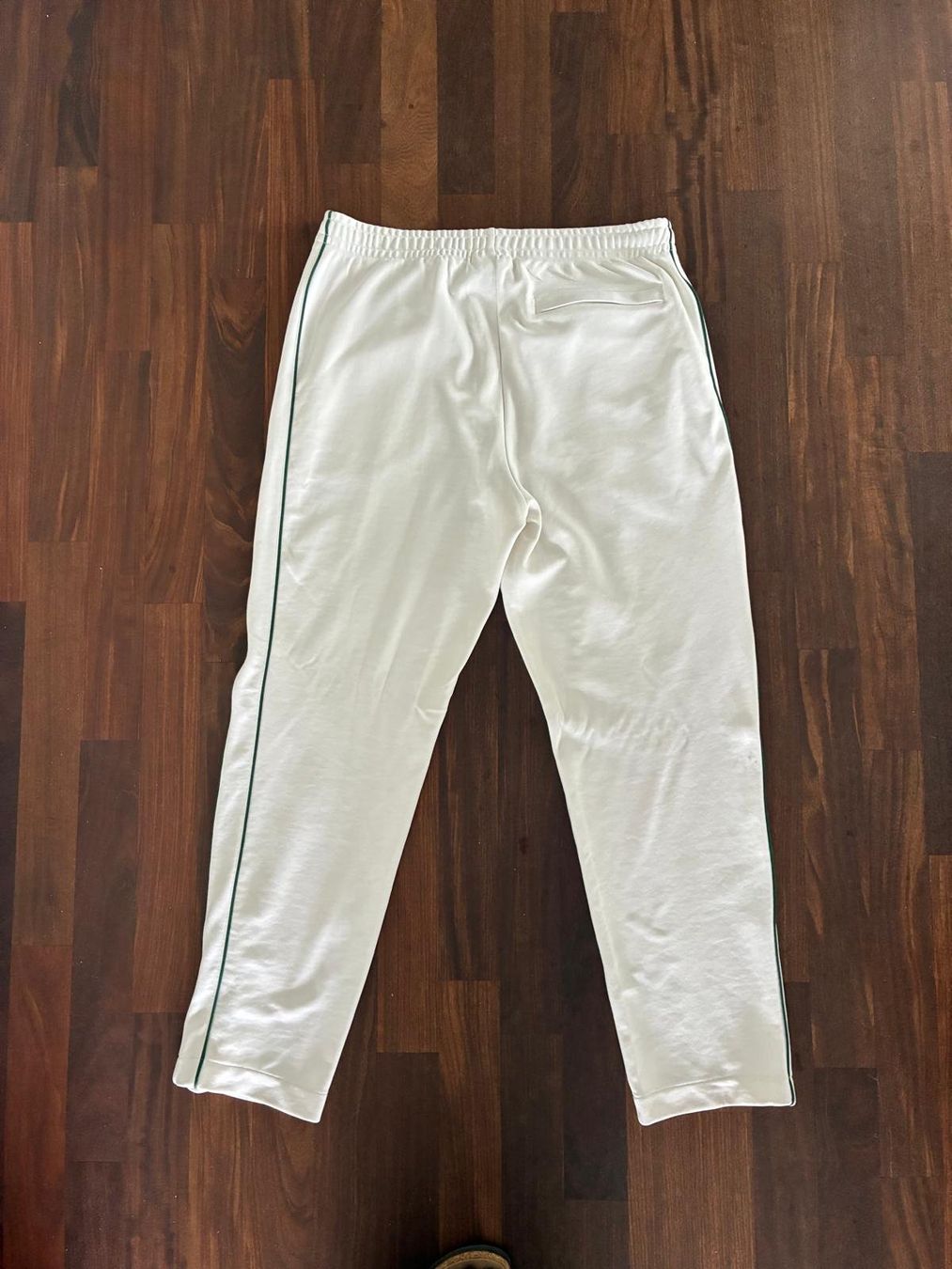 Lacoste Pantaloni: Lacoste Sporthose Weiss Gr. M/L – Usato da Weiningen ZH venduto da MellRo.54 1