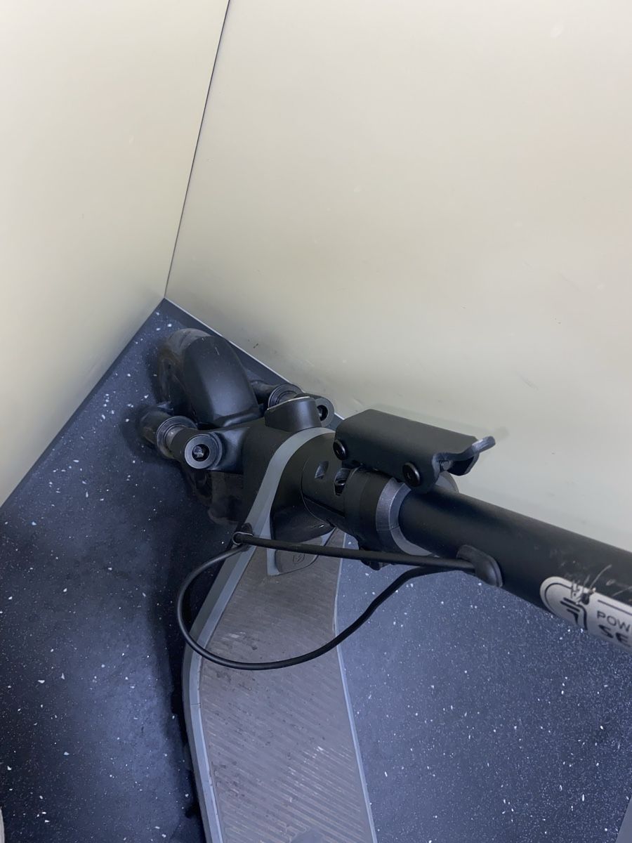 Scooters: E-Scooter – Gebraucht aus Olten von jon_wfq7 8