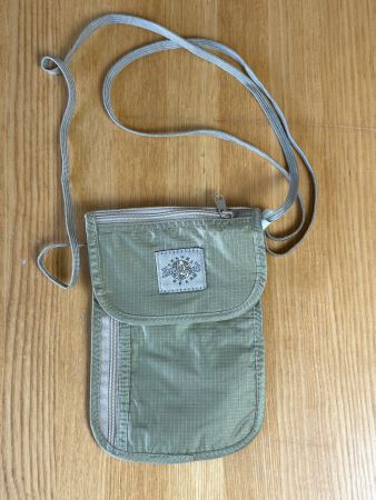 Neck Pouch Edge Creek