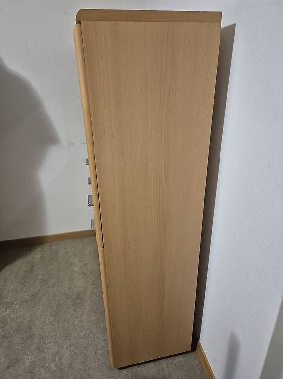 Vitrinen: Vitrine  – Gebraucht aus Buchrain von Maryde