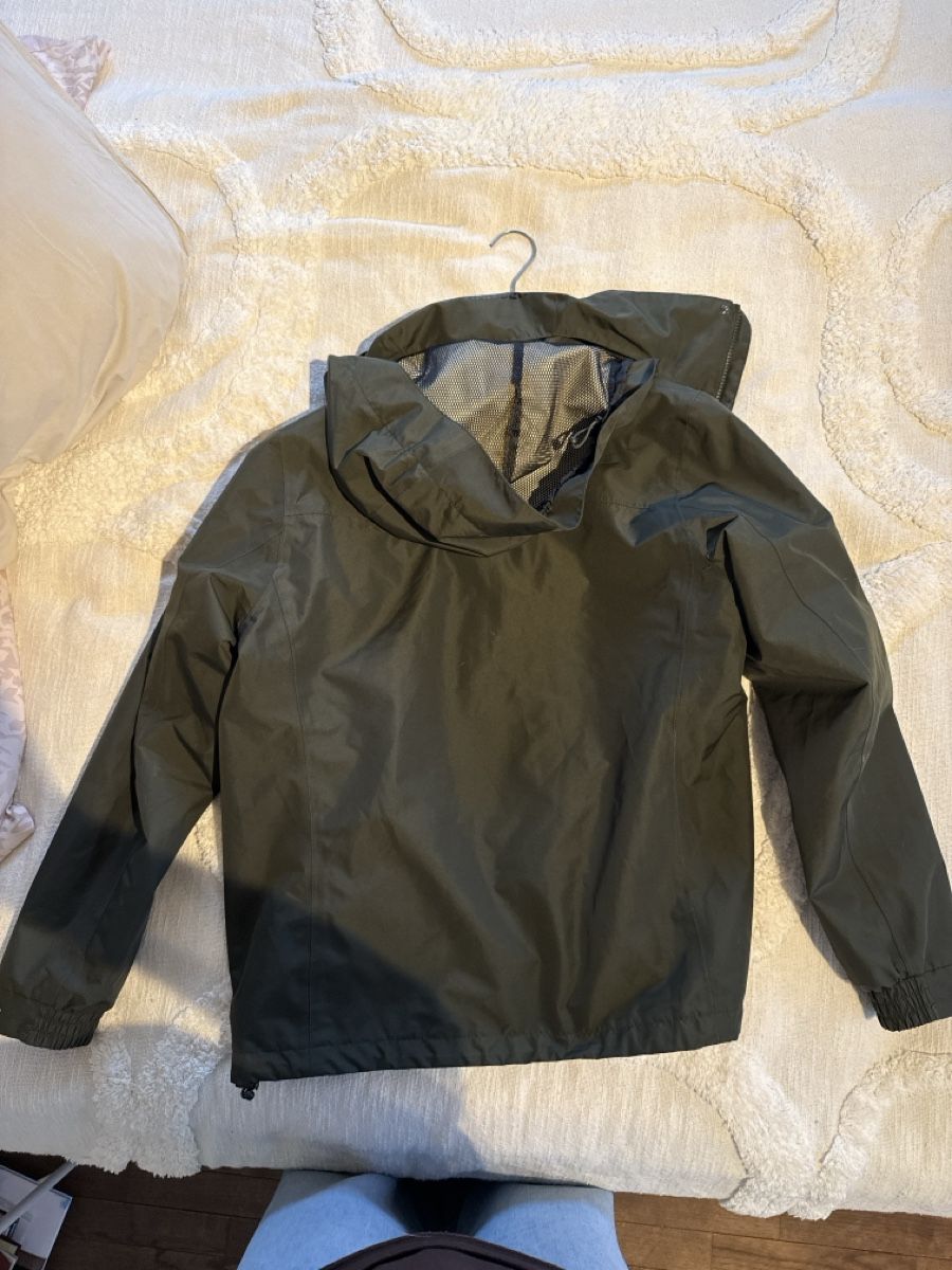 Helly Hansen Jacken: Helly Hansen Jacke, Grösse S, – Gebraucht aus Riedholz von nlu_dn2q 4