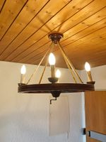 Wagenrad-Kronleuchter Holz - 4-flammig - Rustikal
