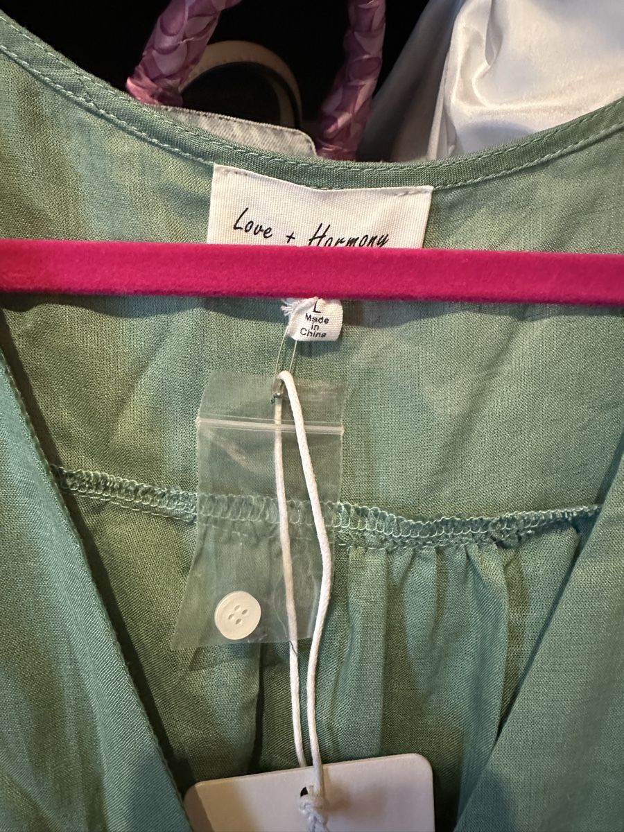 Robes: Damen Kleid Neu M – Neuf avec emballage d'origine à Triesen par nenaan 2