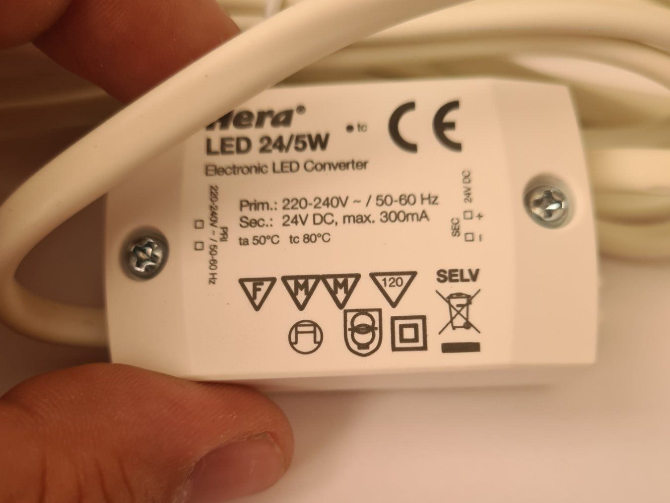 Componenti elettronici: Hera LED Trafo 24/5W - Elektronischer Transformator 24V DC – Nuovo e nell'imballaggio originale da Zürich venduto da Alibaba1234 2