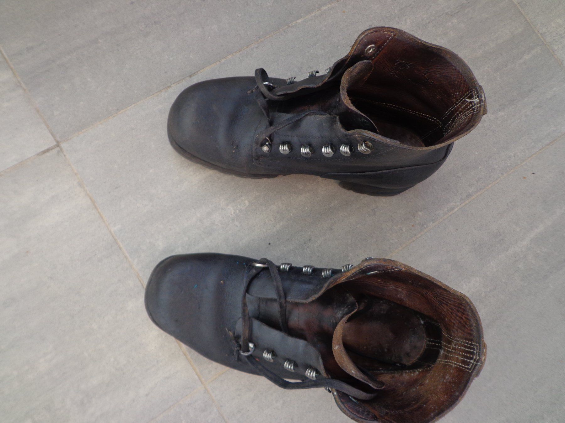 Schweizer Armee Herrenschuhe: Armeeschuhe Grösse 42, Schweizer Armee – Gebraucht aus Camorino von Dibi7 2