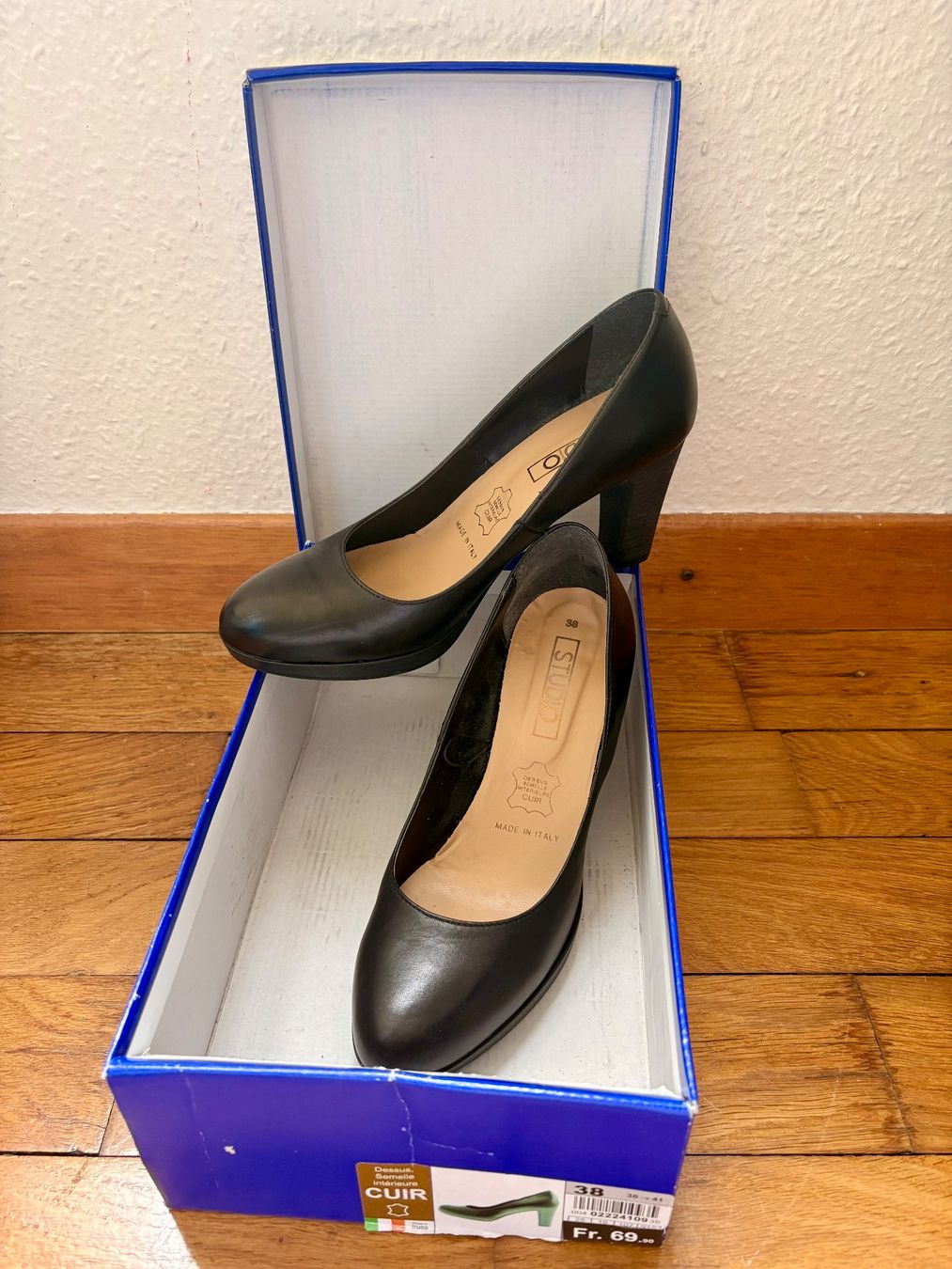 Scarpe da donna: Escarpins cuir noir T38 – Usato da St-Ursanne venduto da milezarde 3