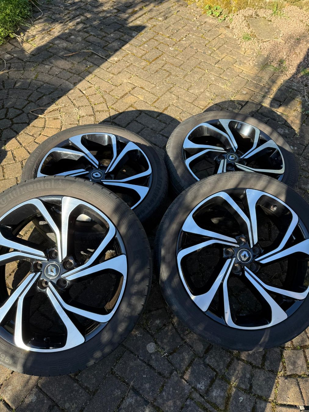Renault Pneumatici & Ruote complete: Felgen Renault Scenic 4 – Usato da Sevelen venduto da gwo_dp6z