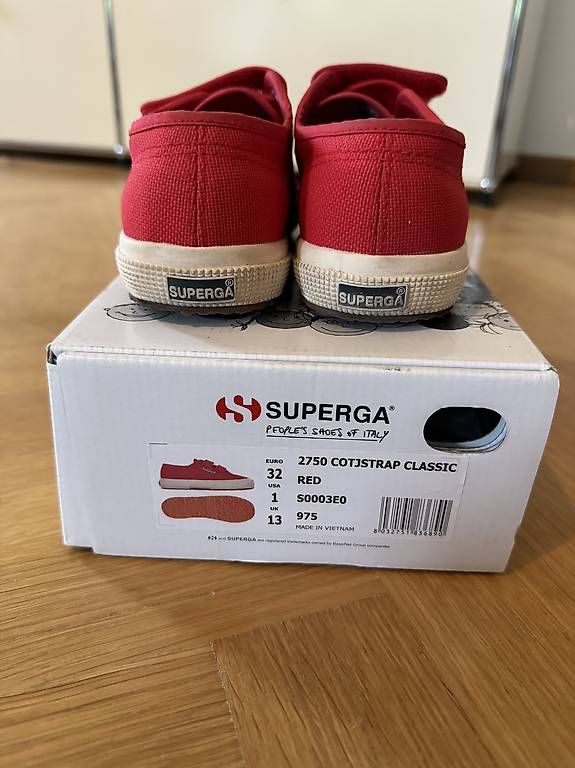 Superga Scarpe per ragazzi: Superga Kinder Sneaker rot Gr. 32 – Usato da Zürich venduto da JumaRiku 1