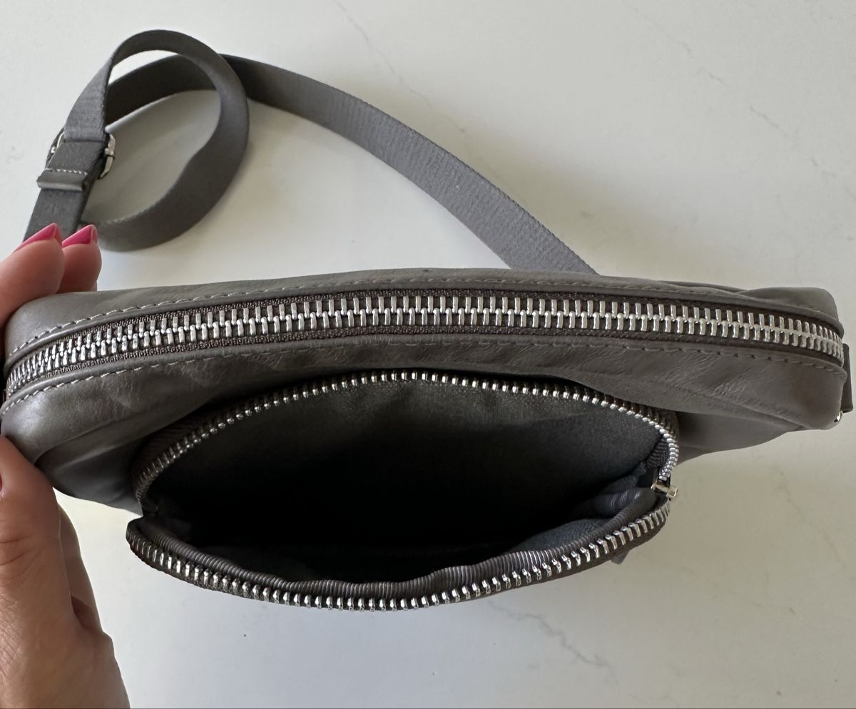 Cloud7 Taschen: Cloud7 Leather shoulder bag grey used condition – Gebraucht aus Basel von petunia08 1