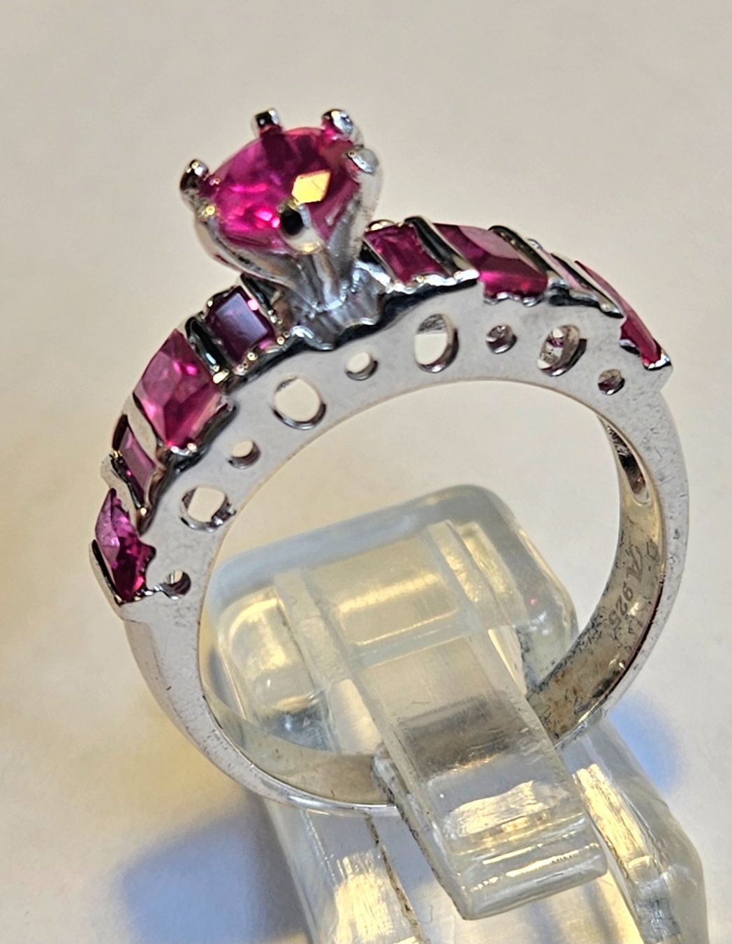 Anelli: Rubin Fingerring – Nuovo e nell'imballaggio originale da Zürich venduto da adriben 4