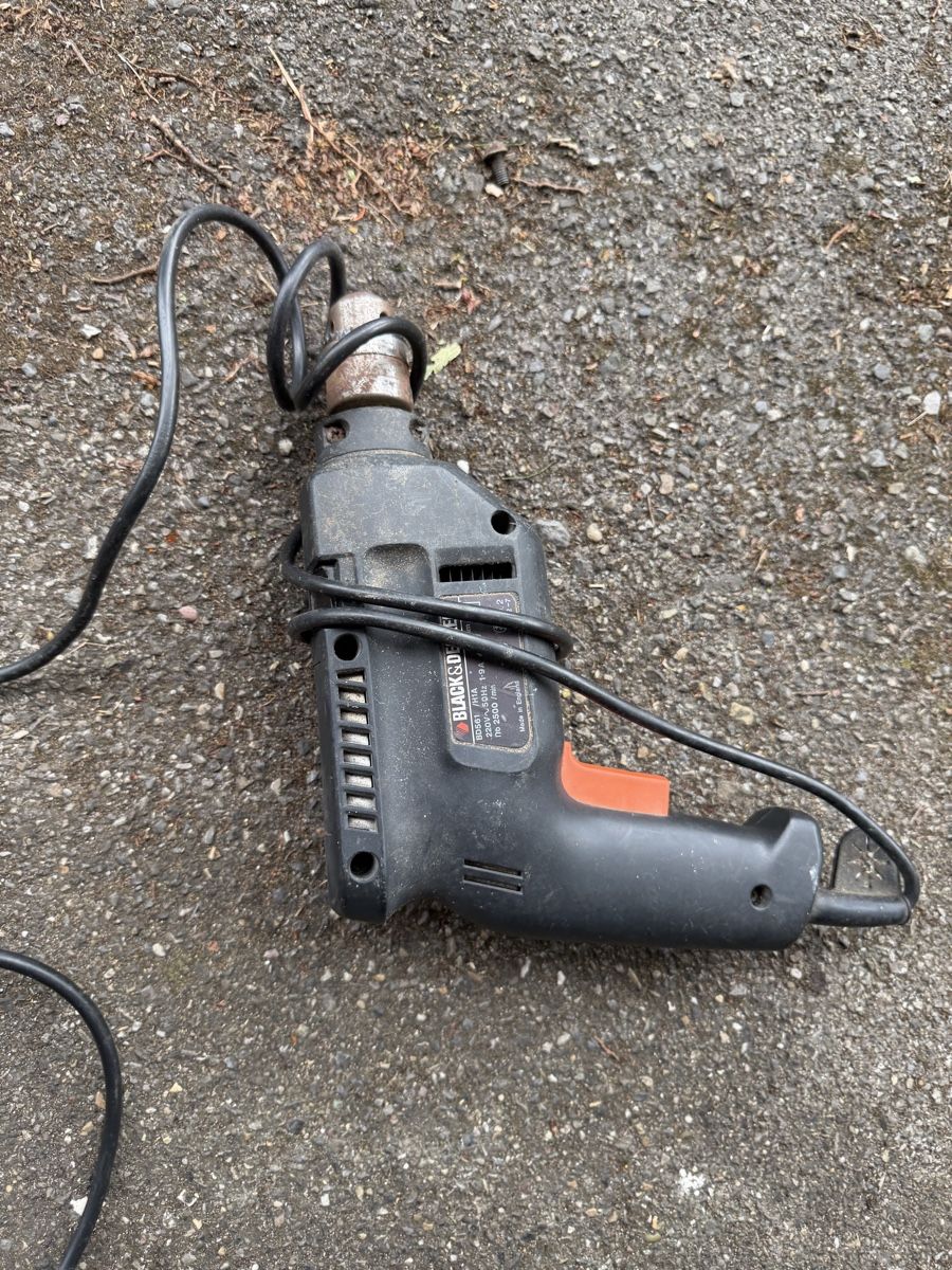 Tutti gli attrezzi: Werkzeug De Walt ,Bosch ,Perles , Black è Decker  – Usato da Schlieren venduto da pie_zr6c 9