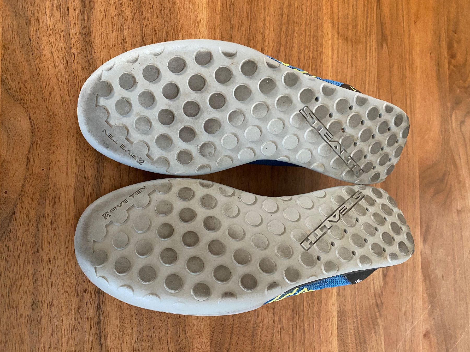 Five Ten Scarpe da uomo: Five Ten Wasserschuhe – Usato da Muri b. Bern venduto da Benim2 3