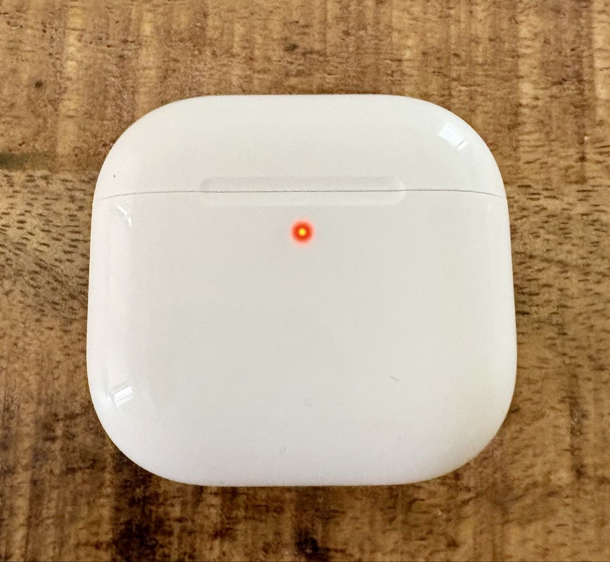 Apple Chargeur: Air pod 4 case  – D'occasion à Corserey par ter_dhy6