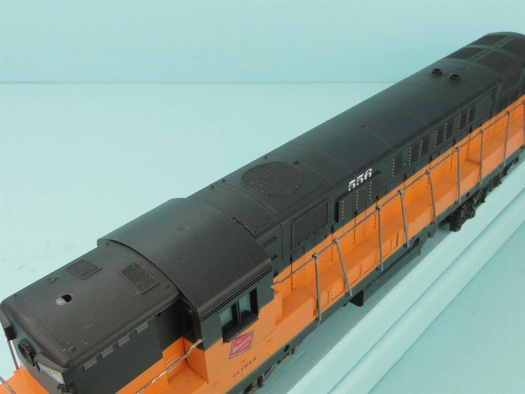 Athearn Modellini di ferrovie: Athearn U30C Milwaukee Route, DUMMY – Usato da Bülach venduto da cann11 2