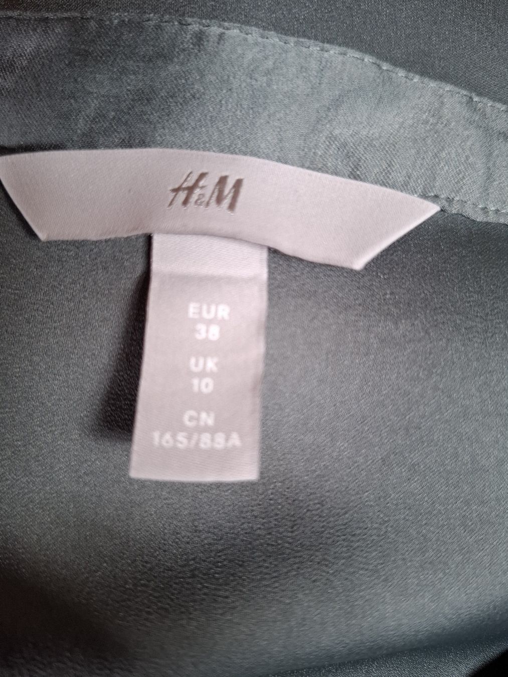 Vestiti: Kleid Gr 38 M Grau Satin elegant Gürtel edel basic luxury 33 – Usato da Vinelz venduto da sonnenmond77 5