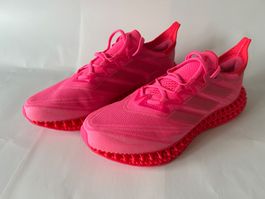 Top Adidas Sneaker 4DFWD 4, Grösse 40,5 NEU ungetragen