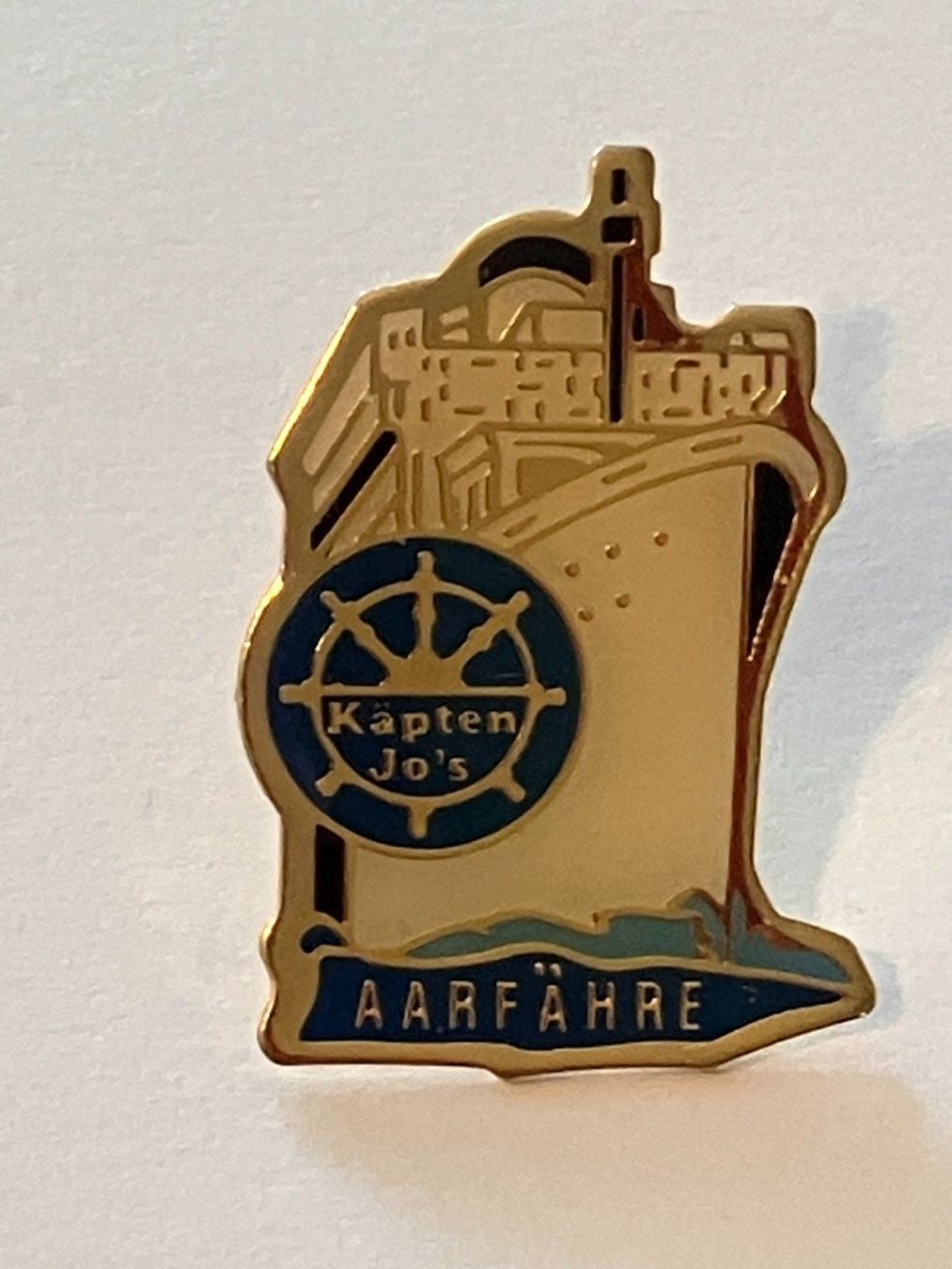 Placchette & Badge: 1 Pin Aarfähre Käpten Jo – Usato da Basel venduto da djwwpp