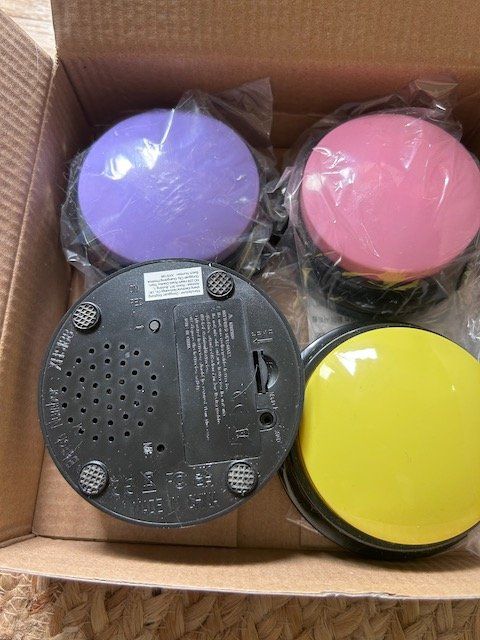 Jouets: Buzzer mit Aufnahmefunktion – Neuf (Voir description) à Winterthur par The_Dragonfly 1