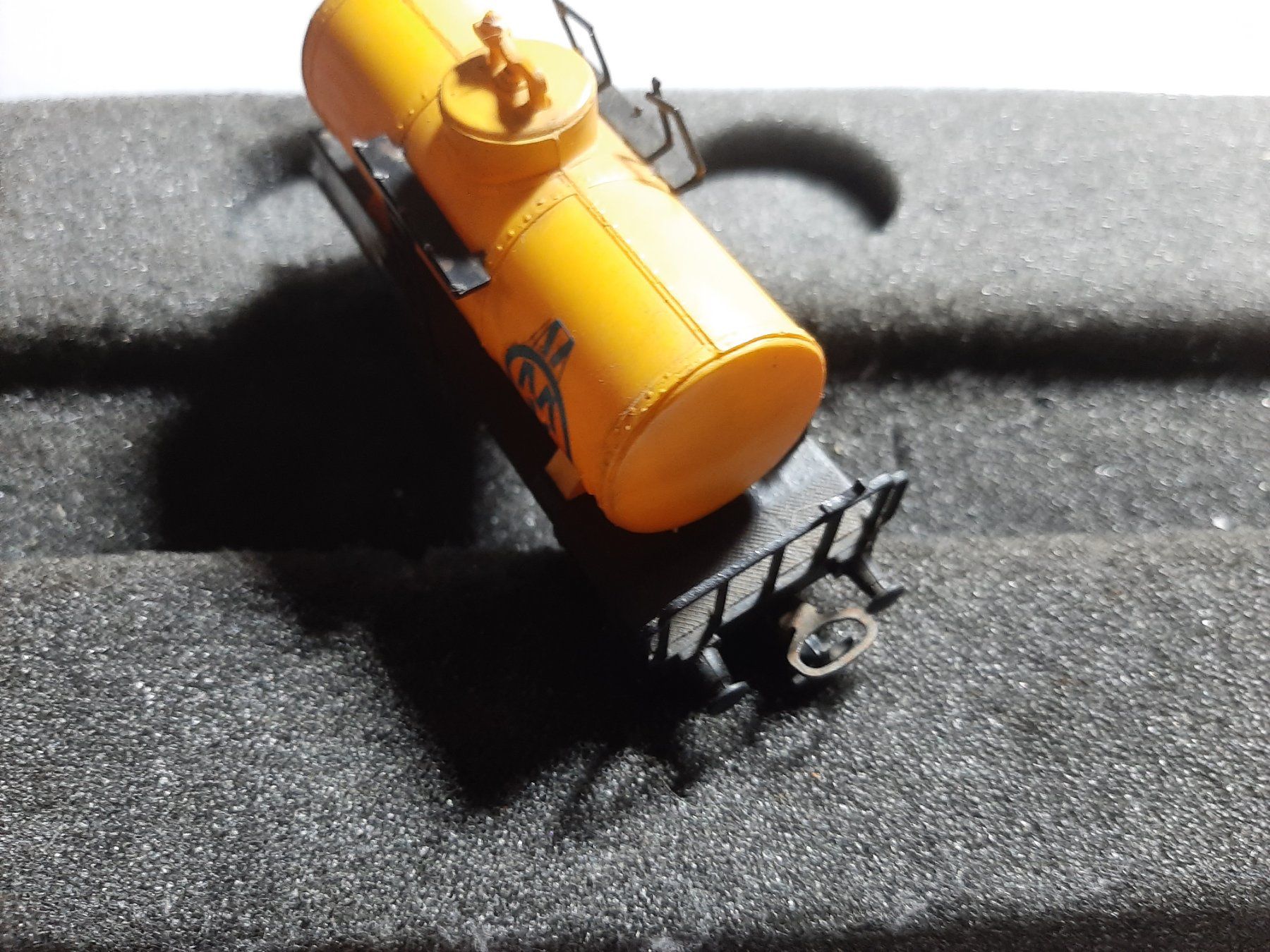 Kleinbahn Modelleisenbahnen: KLEINBAHN 503 124 – Gebraucht aus Avully von RIVALIS 4