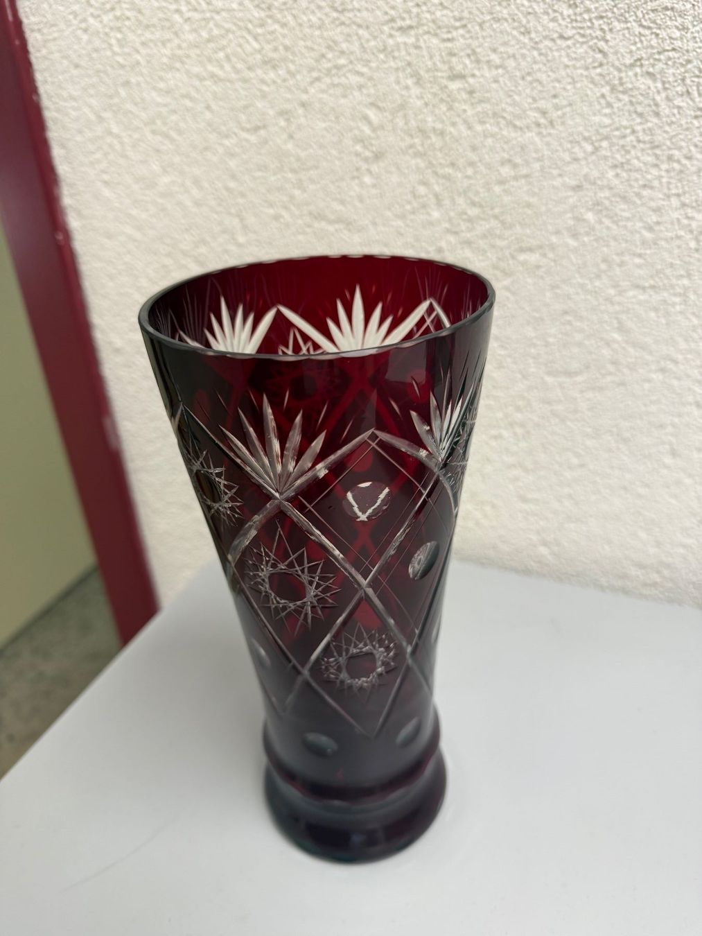 Vasi & Recipienti: Rote Vase aus überfangglass – Usato da Gümligen venduto da Brocki-Reimal-Stift 2