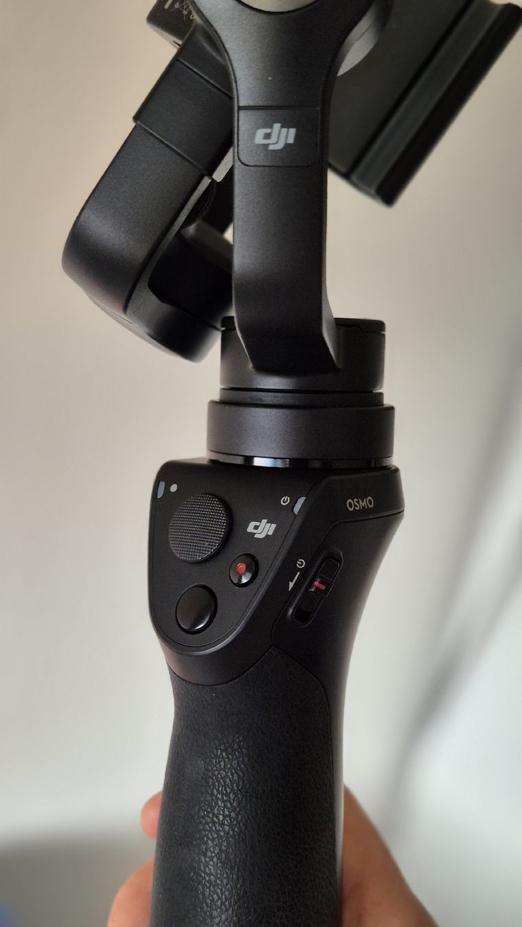 DJI Sonstiges Zubehör: Stabilisateur Dji Osmo – Neu (gemäss Beschreibung) aus Chexbres von Sciroccoelho 2