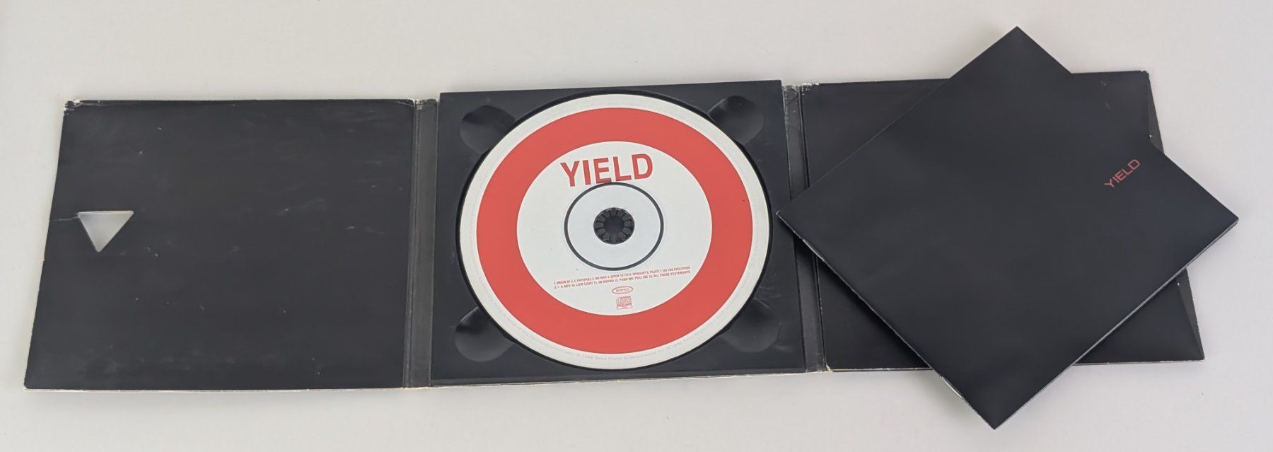 CD: Pearl Jam - Yield CD - Top Album – Usato da Zürich venduto da 1.Simon 5