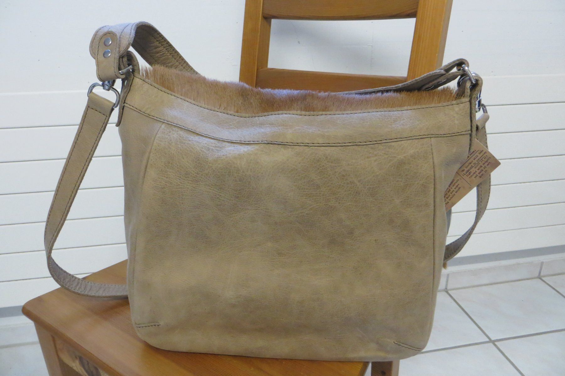 Borse da donna: Umhängetasche – Nuovo e nell'imballaggio originale da Thalwil venduto da Eyecatcher 3