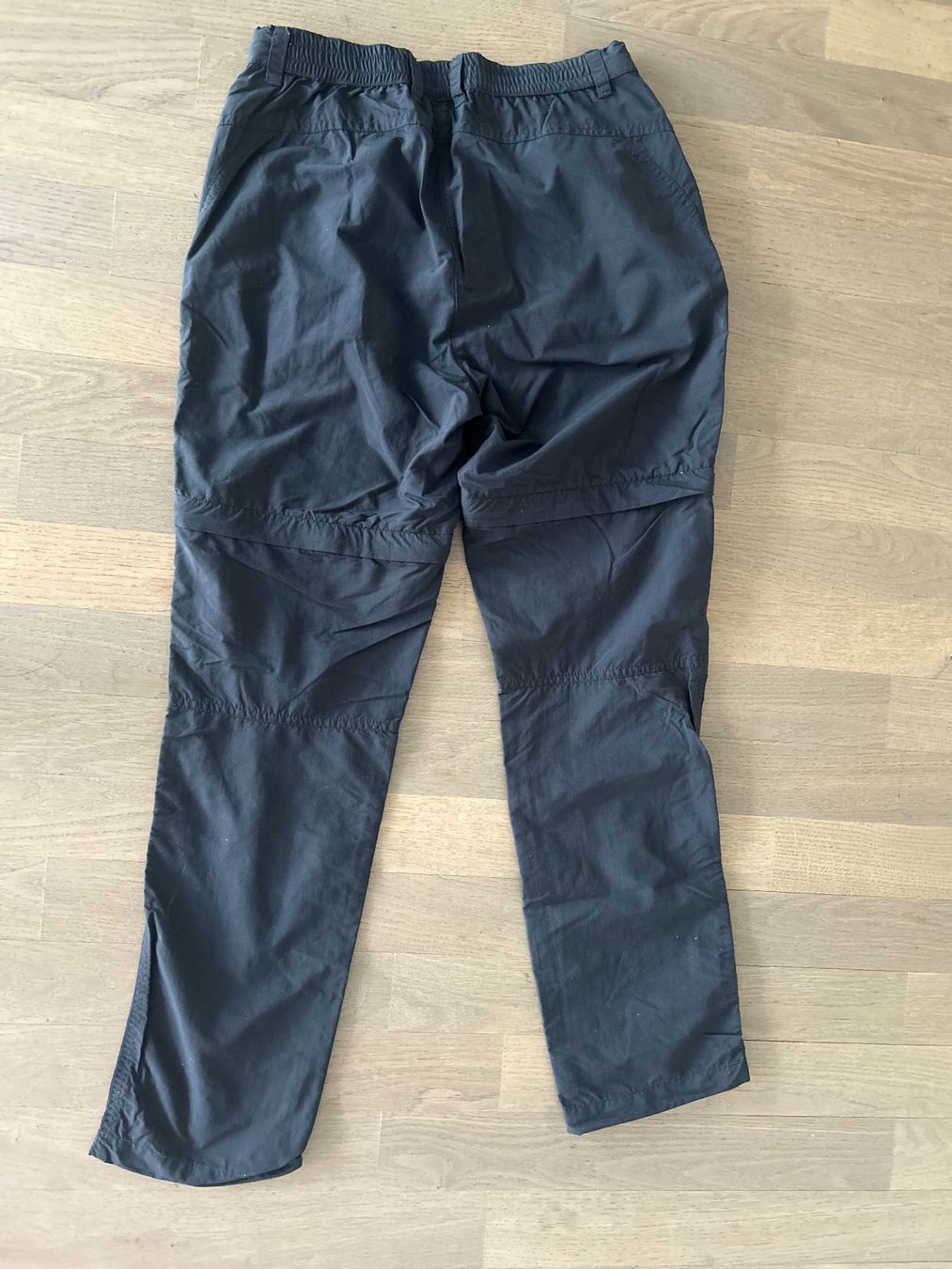 Pantalons: Kinder Wanderhose Grösse 164 – D'occasion à Hünenberg See par mar_xr7l 1