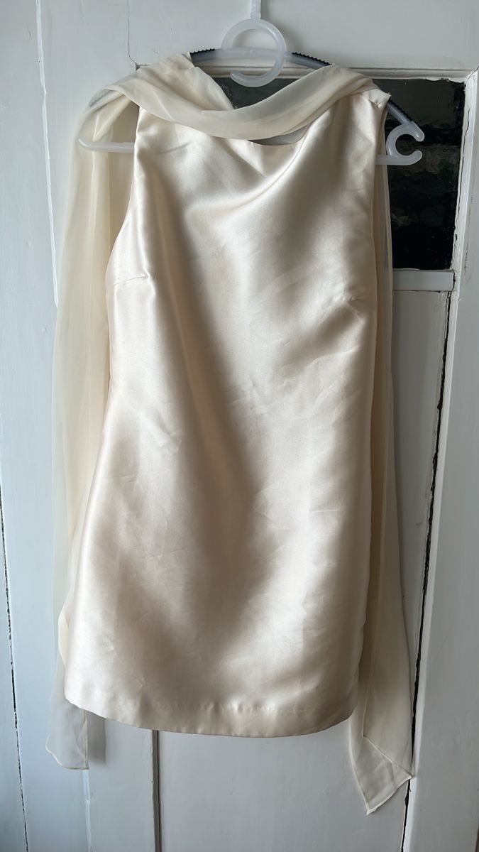 Reformation Vestiti: Reformation Ecru Dress, neu – Nuovo (secondo la descrizione) da Winterthur venduto da livni84 1