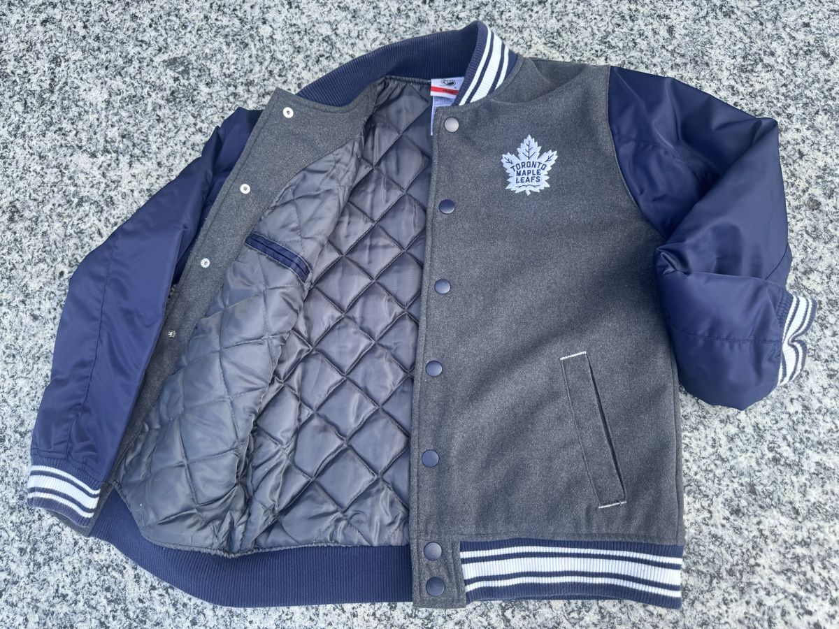 Giacche: College Jacket Toronto Maple Leafs Grösse YOUTH – Usato da Horriwil venduto da kreidlerkari 1