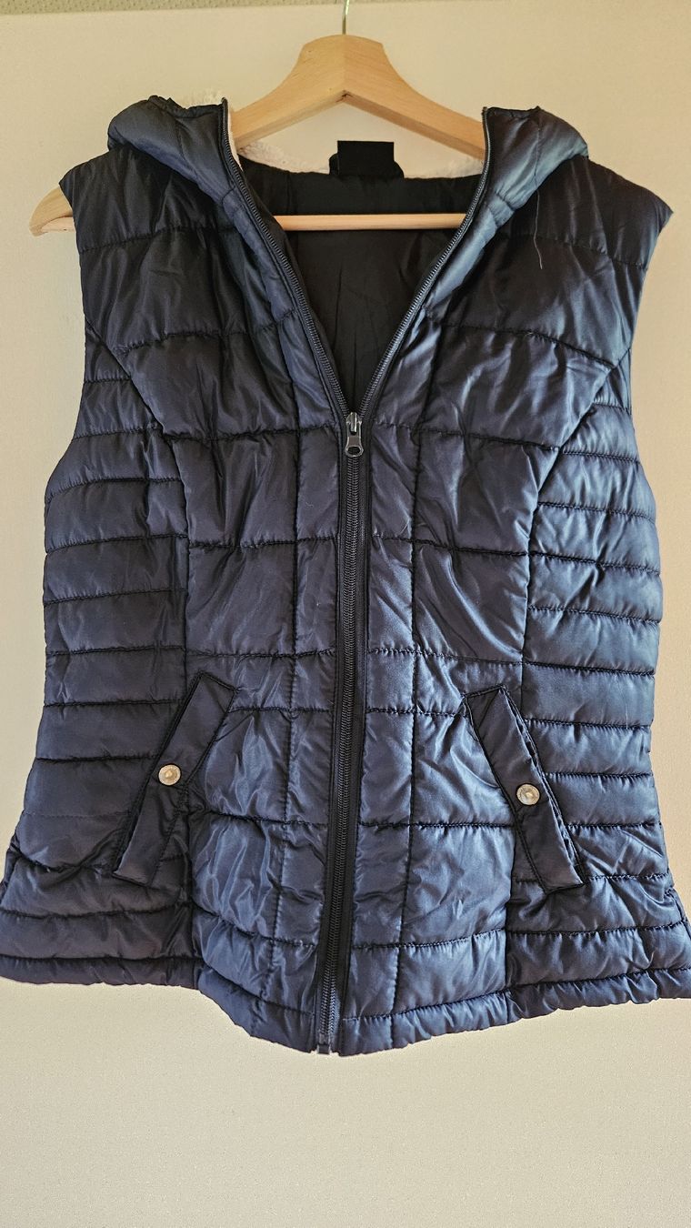 Gilet & Giacche senza maniche: Weste M mit Kuschelkaputze – Usato da Heiden venduto da Reb-12-123