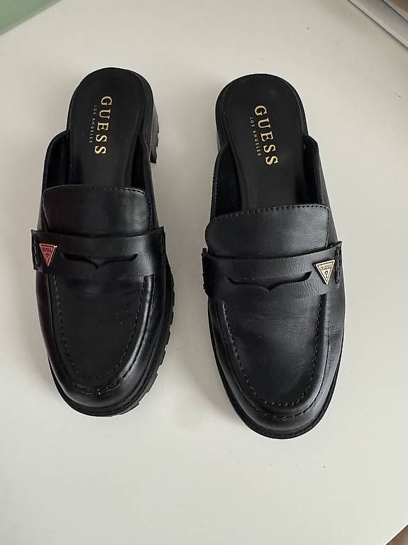 Scarpe da donna: Guess Shoes – Usato da Opfikon venduto da MissRuby
