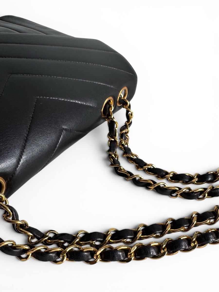 Chanel Borse da donna: Chanel Chevron Single Flap Bag Tasche – Usato da Kriens venduto da hannaandkiko 7