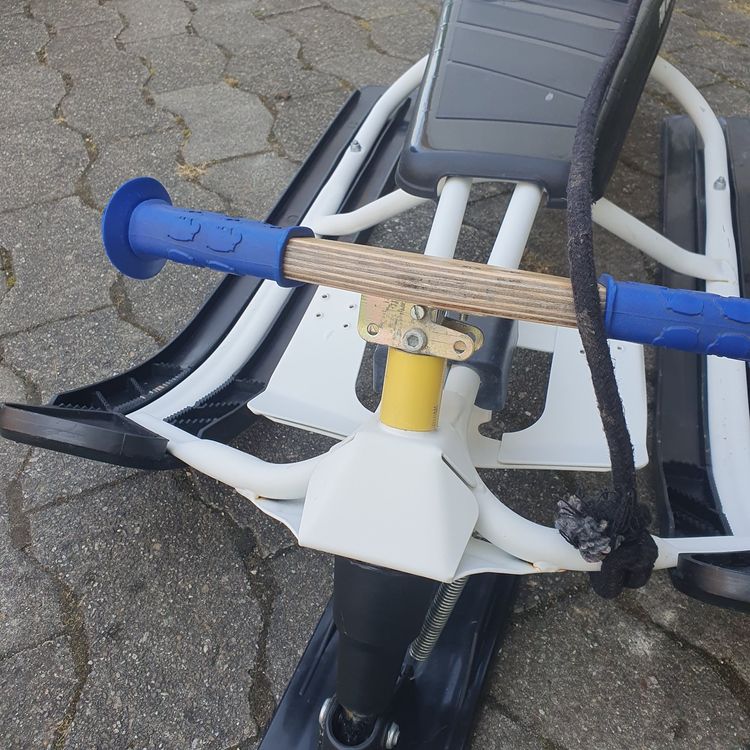Luge: Funracer Schlitten/Bob mit Lenkrad und Bremse – D'occasion à Grafenried par Zhenya 1
