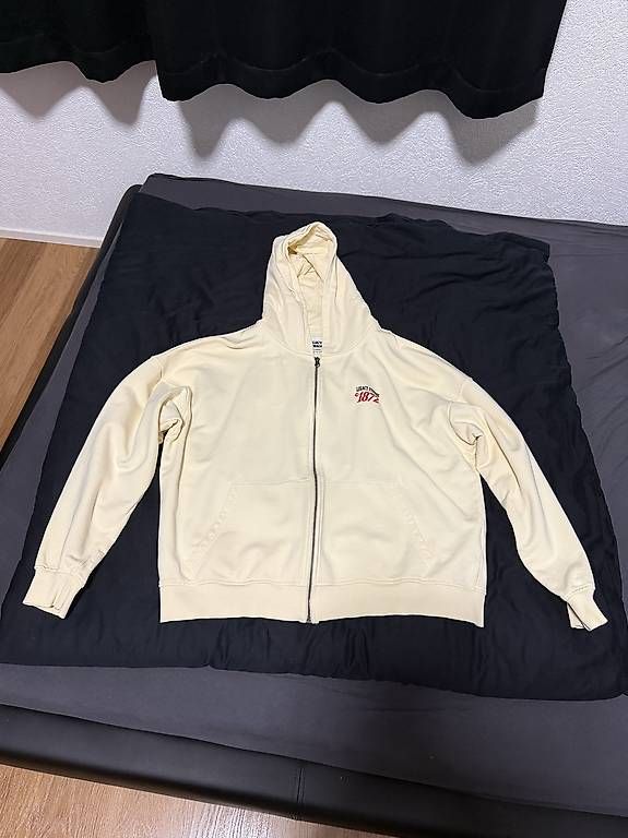 Maglioni & Felpe: Jacket Legacy Studio Beige Taille XL – Usato da Chézard-St-Martin venduto da keke_0675