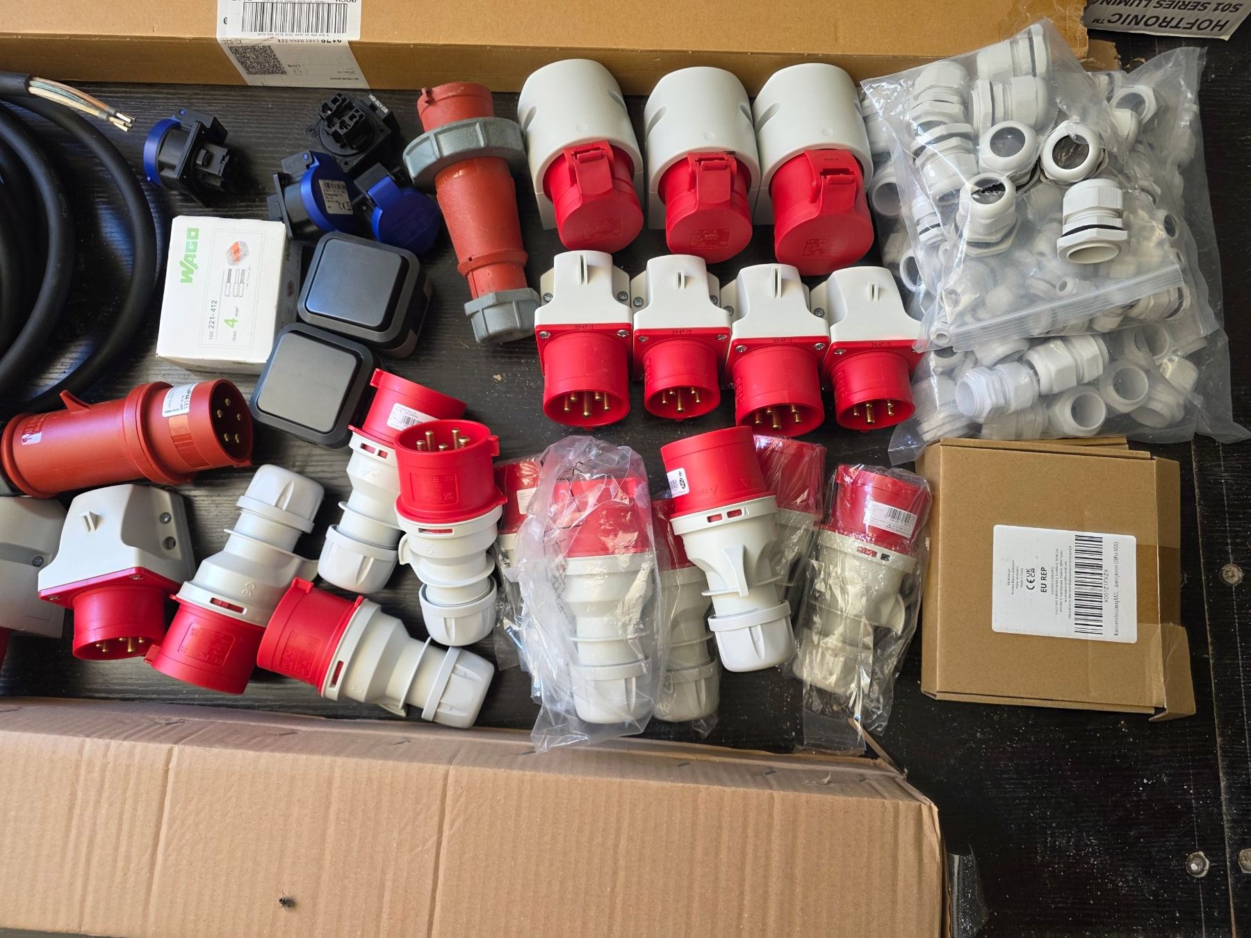 Stecker: LAGERRÄUMUNG Div. Elektromaterial, Kabel, Stecker Restposten – Gebraucht aus Zofingen von CLICKENHAUS 6