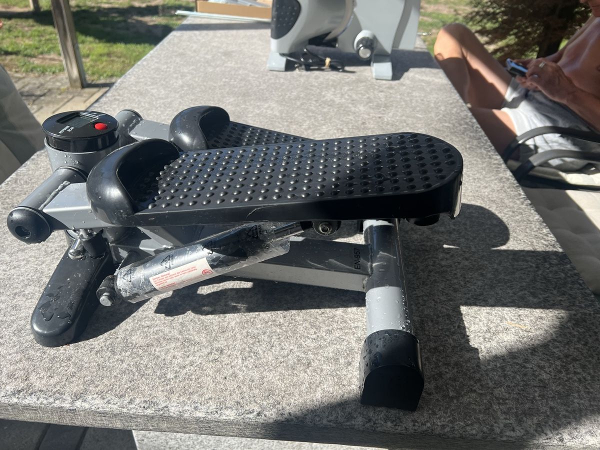 Hometrainer: Mini Stepper zu verkaufen – Gebraucht aus Wangen an der Aare von Gomesh119 2