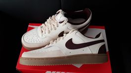 Sneakers Nike COURT VISION LO Gr.41.