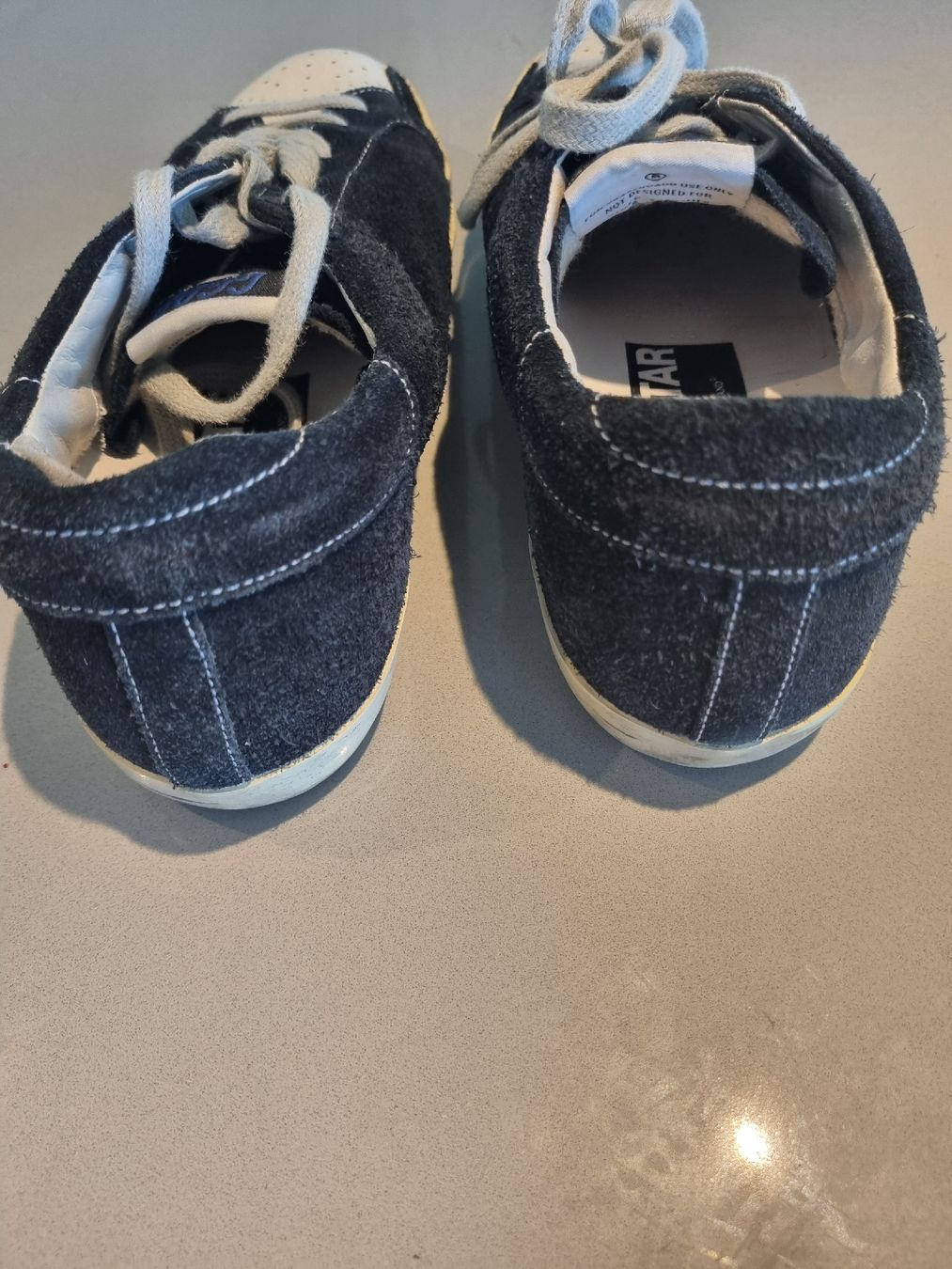 Golden Goose Damenschuhe: Sneakers Golden Goose – Neu (gemäss Beschreibung) aus Herrliberg von revelune 1
