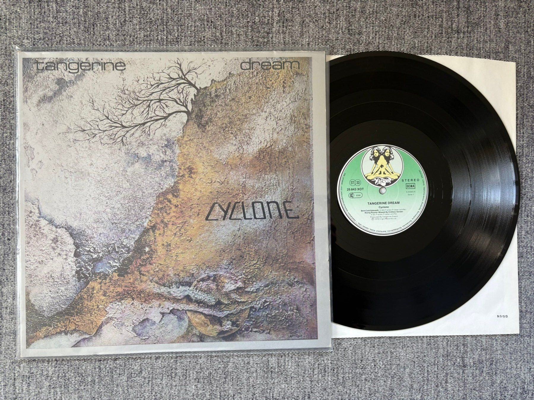 Dischi in vinile: Tangerine Dream - Cyclone - DE - 1978 - Virgin – Usato da Zofingen venduto da Bigron