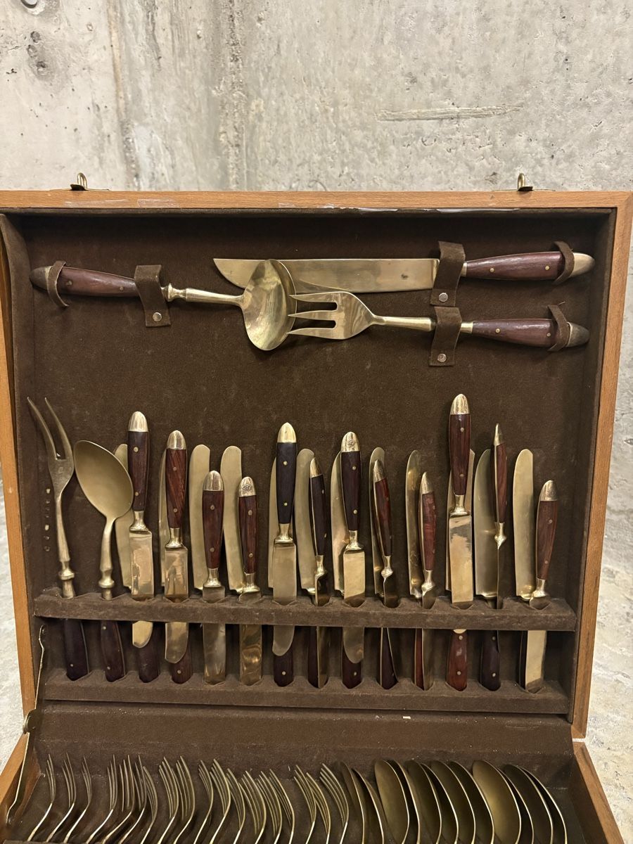 Set di posate: Besteck-Set in Koffer Messing und Holz – Usato da Bern venduto da Pet-zi 2