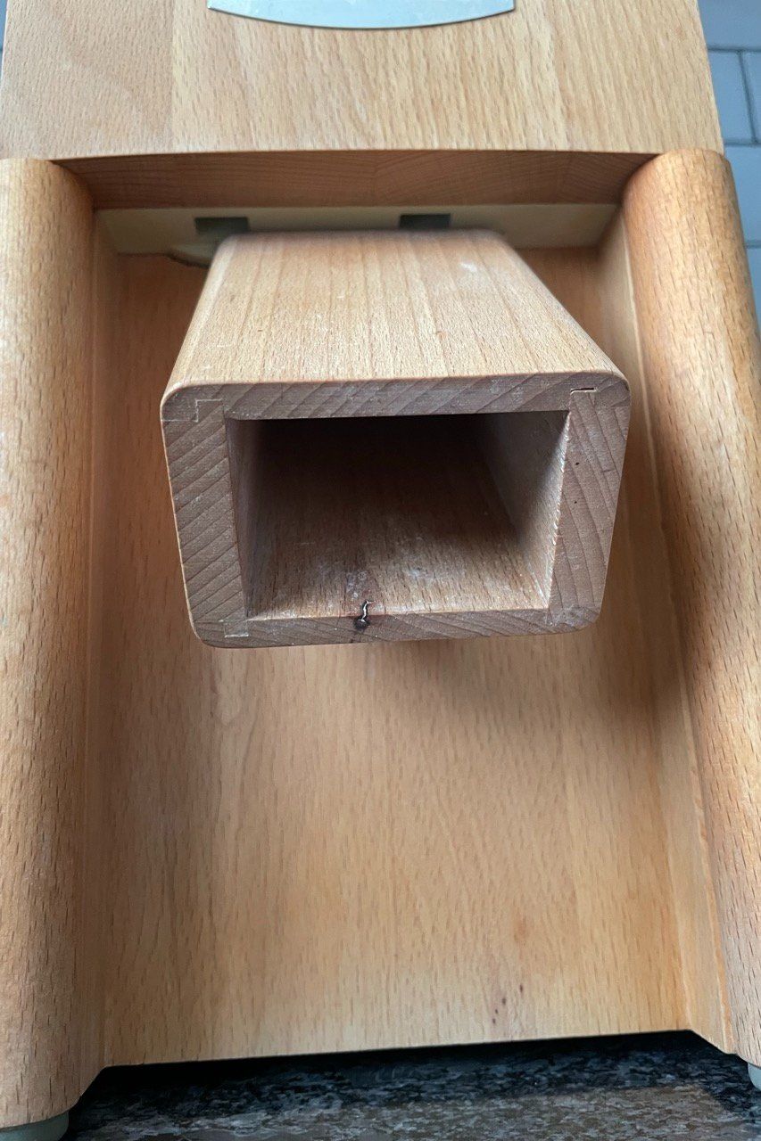 Küchengeräte: Getreidemühle und Flocker Schnitzer VARIO – Gebraucht aus Domat/Ems von LUEcardo 4