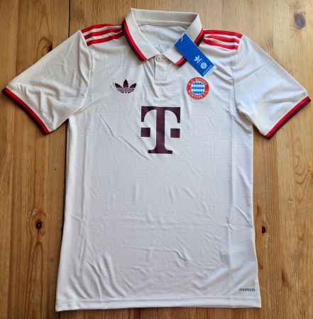 FC Bayern München Trikot NEU adidas Gr. S FCB Trikot