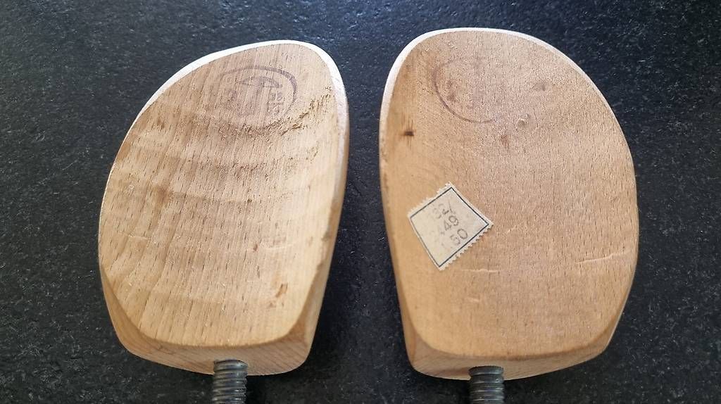 Scarpe da uomo: Schuhspanner Vintage aus Holz – Usato da Wil SG venduto da Hol 1