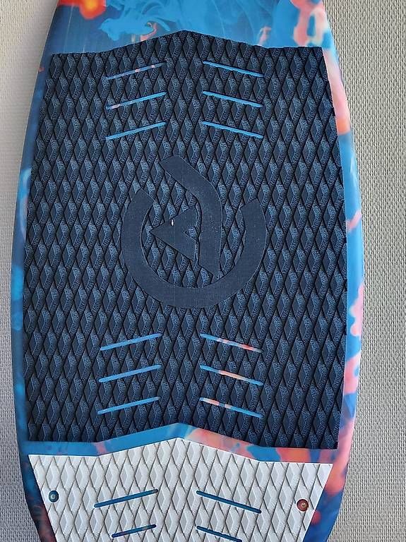 Surfboards & Schwimmbrette: Wakesurf Coasto - Opal – Gebraucht aus Genève von Fleur-Xuan 1