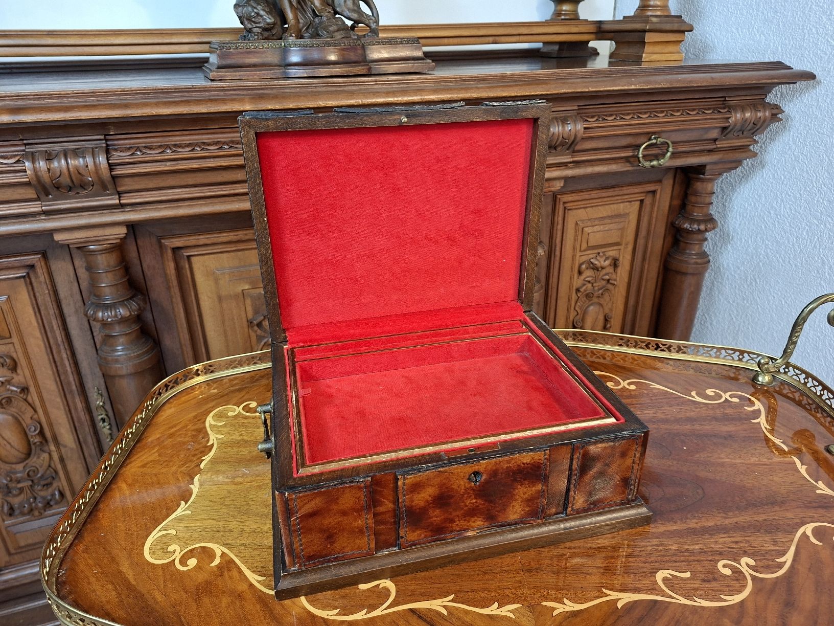 Barattoli: Antike Schmuckschatulle Leder rot Samt Schatulle – Usato da Steffisburg venduto da ZeitReise_ 2